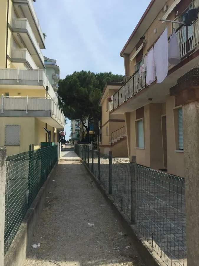 Hotel Casalina Lido di Jesolo 0*,
